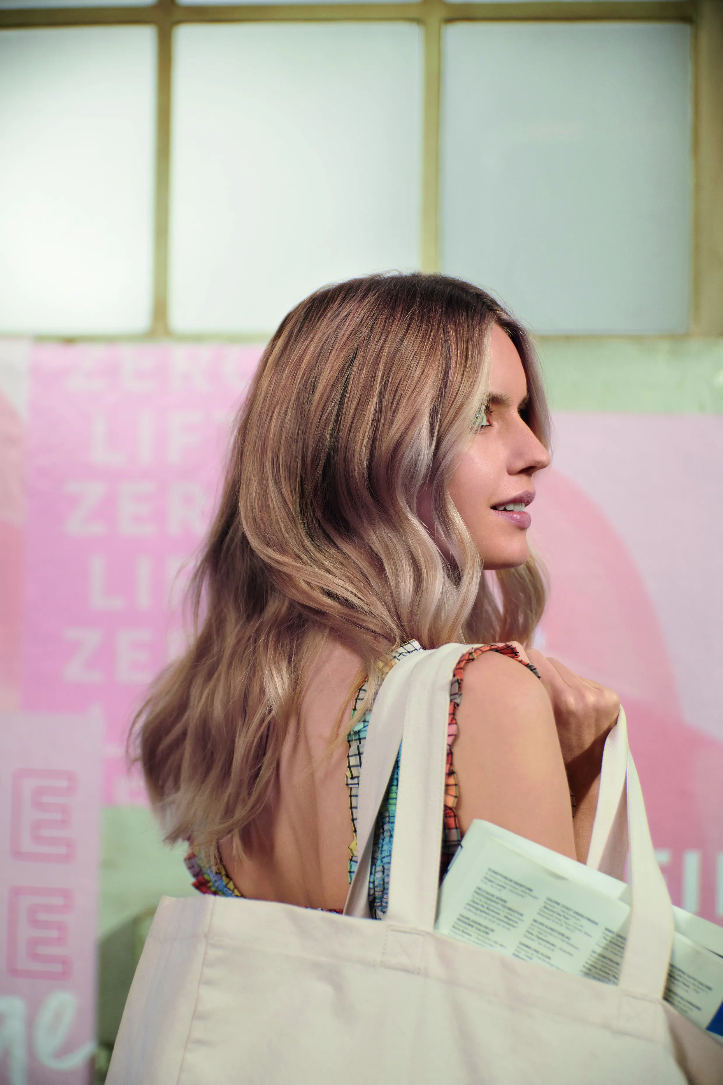 Frau mit Scandinavian Hairline