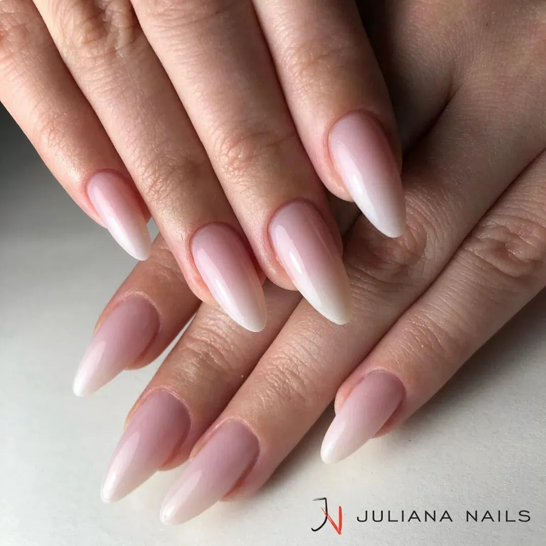 Babyboomer Nägel auf Ballerina Nägel